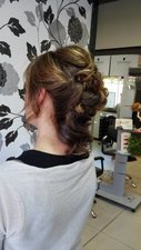 Recogidos en Peluquería Marita Avilés