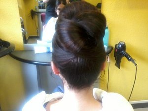 Recogidos en Peluquería Marita Avilés