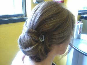 Recogidos en Peluquería Marita Avilés