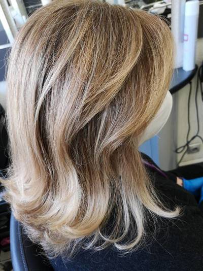 Aplicación color Peluquería Marita Avilés