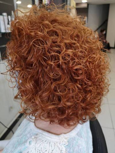 Aplicación color Peluquería Marita Avilés