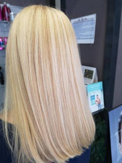 Aplicación color Peluquería Marita Avilés