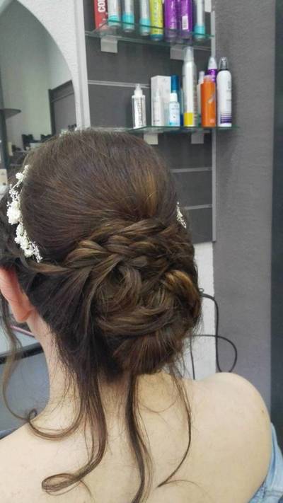 Recogidos en Peluquería Marita Avilés