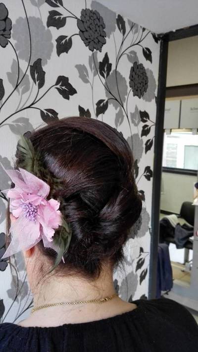 Recogidos en Peluquería Marita Avilés