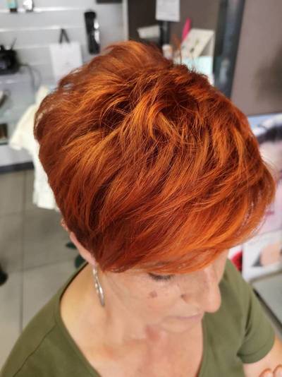 Aplicación color Peluquería Marita Avilés