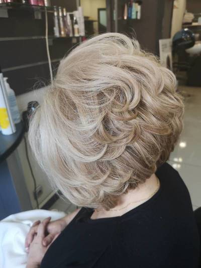 Corte de pelo mujer peluquería Marita Avilés
